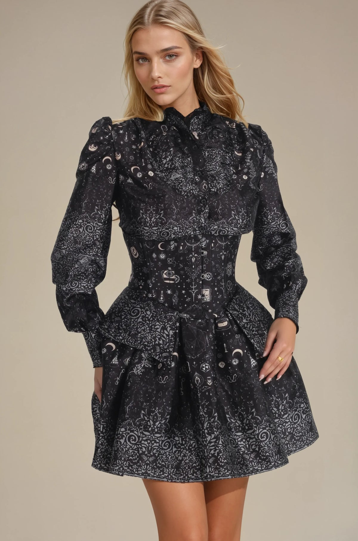 VICTORIAN ERA COSTUMES